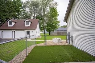 E6786 Fawn Valley Dr, Reedsburg, WI 53959 - Photo 5