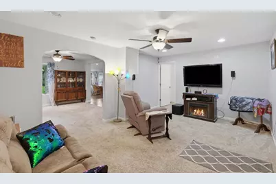516 E Fulton Street, Edgerton, WI 53534 - Photo 11