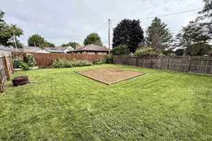 2223 8th St, Monroe, WI 53566 - Photo 27