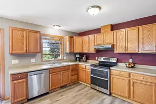 304 4th St, Brooklyn, WI 53521 - Photo 17