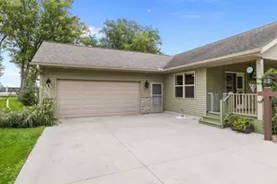 266 E Front St, Marquette, WI 53947 - Photo 31