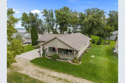 266 E Front Street, Marquette, WI 53947 - Photo 37