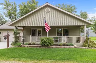 266 E Front St, Marquette, WI 53947 - Photo 33