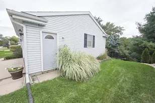 4211 Wilshire Ln, Janesville, WI 53546 - Photo 59