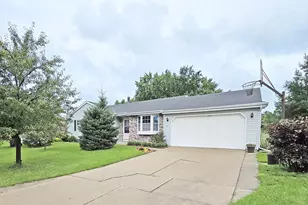 4211 Wilshire Ln, Janesville, WI 53546 - Photo 1
