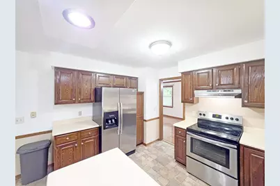 4211 Wilshire Lane, Janesville, WI 53546 - Photo 11