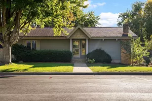 100 Valley View Ct, Verona, WI 53593 - Photo 7