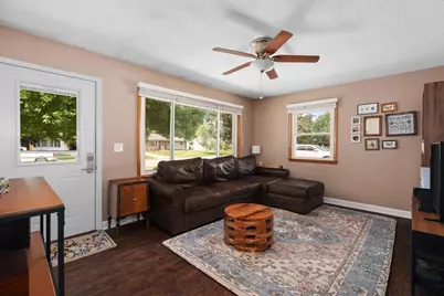 2439 Iva Court, Beloit, WI 53511 - Photo 7