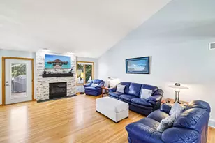 1704 Alexandria Ct, Waunakee, WI 53597 - Photo 5