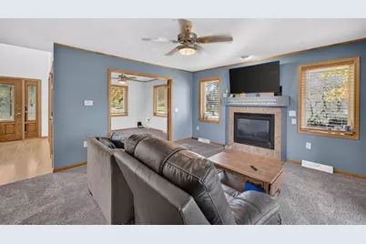 808 Mack Lane, DeForest, WI 53532 - Photo 5