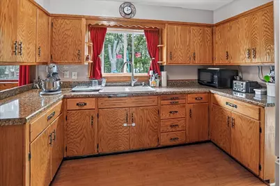 6023 Merrill Street, Mcfarland, WI 53558 - Photo 11