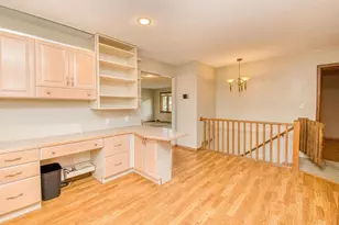 913 Arrowhead Dr, East Dubuque, IL 61025 - Photo 9