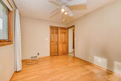 913 Arrowhead Drive, East Dubuque, IL 61025 - Photo 21