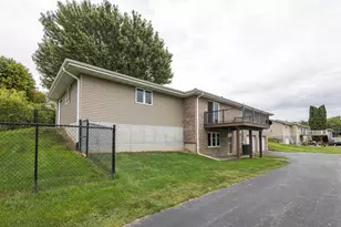 913 Arrowhead Dr, East Dubuque, IL 61025 - Photo 31