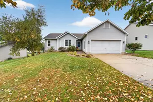 105 Terrace Ct, Mount Horeb, WI 53572 - Photo 1