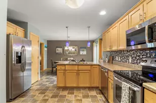 7015 Reston Heights Dr, Madison, WI 53718 - Photo 9