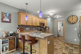 7015 Reston Heights Dr, Madison, WI 53718 - Photo 11