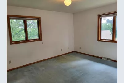 1246 Washington Road, Albion, WI 53589 - Photo 9