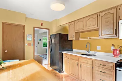 2817 Dahle Street, Madison, WI 53704 - Photo 7