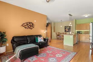 3848 Maple Grove Dr, Madison, WI 53719 - Photo 9