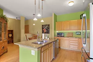3848 Maple Grove Dr, Madison, WI 53719 - Photo 5