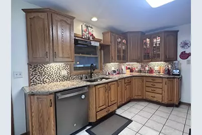 22 N Pine Street, Janesville, WI 53548 - Photo 11