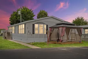 1025 S Oak Ave, Onalaska, WI 54650 - Photo 1