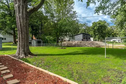 1747 E Road 5, Edgerton, WI 53535 - Photo 33