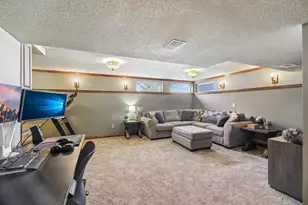 4610 Secret Garden Dr, Mcfarland, WI 53558 - Photo 31