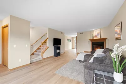 3222 Dorchester Way, Madison, WI 53719 - Photo 5