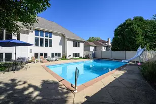 930 Winding Way, Madison, WI 53562 - Photo 3