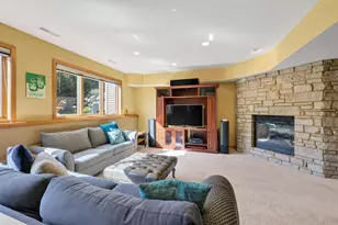 930 Winding Way, Madison, WI 53562 - Photo 33