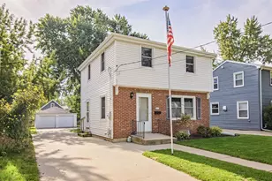 2537 Hoard St, Madison, WI 53704 - Photo 1