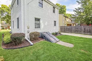 2537 Hoard St, Madison, WI 53704 - Photo 37