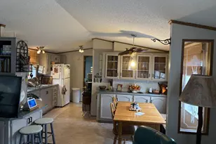 38005 Hwy 18, Prairie Du Chien, WI 53821 - Photo 17