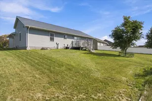 745 Crestview Dr, Reedsburg, WI 53959 - Photo 33