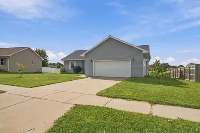 745 Crestview Drive, Reedsburg, WI 53959 - Photo 35