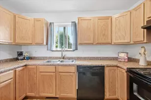 745 Crestview Dr, Reedsburg, WI 53959 - Photo 11