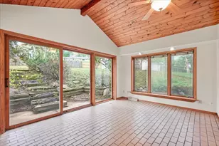 2621 Mission Cir, Madison, WI 53713 - Photo 5