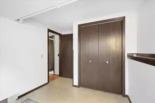 2621 Mission Cir, Madison, WI 53713 - Photo 25