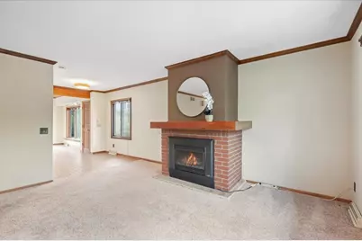 2621 Mission Circle, Madison, WI 53713 - Photo 11