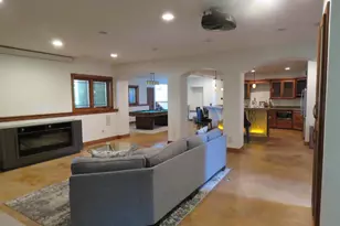 9090 N Range Line Rd, River Hills, WI 53217 - Photo 7