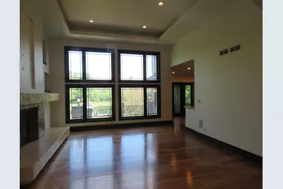 9090 N Range Line Road, River Hills, WI 53217 - Photo 15
