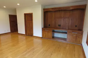 9090 N Range Line Rd, River Hills, WI 53217 - Photo 33