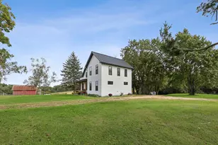 E4915 Herritz Rd, Reedsburg, WI 53959 - Photo 7