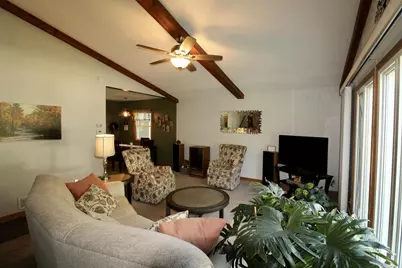 434 E Woodland Drive, Beloit, WI 53511 - Photo 5