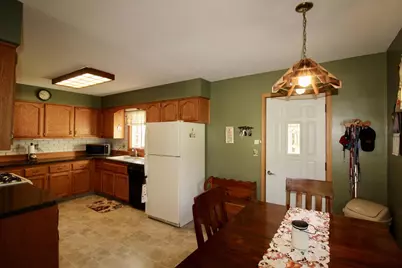 434 E Woodland Drive, Beloit, WI 53511 - Photo 9