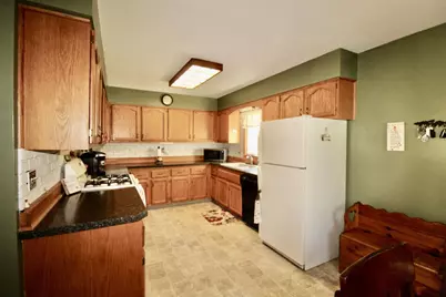 434 E Woodland Drive, Beloit, WI 53511 - Photo 7