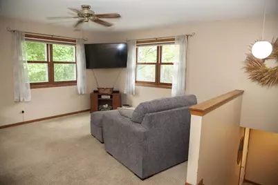 400 Oak Valley Road, Mount Horeb, WI 53572 - Photo 5