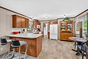 824 Norman Dr, Stoughton, WI 53589 - Photo 13